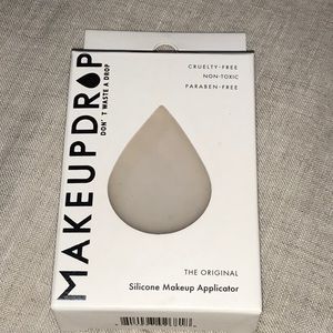 MAKEUP DROP. Make Up Applicator, New in Box